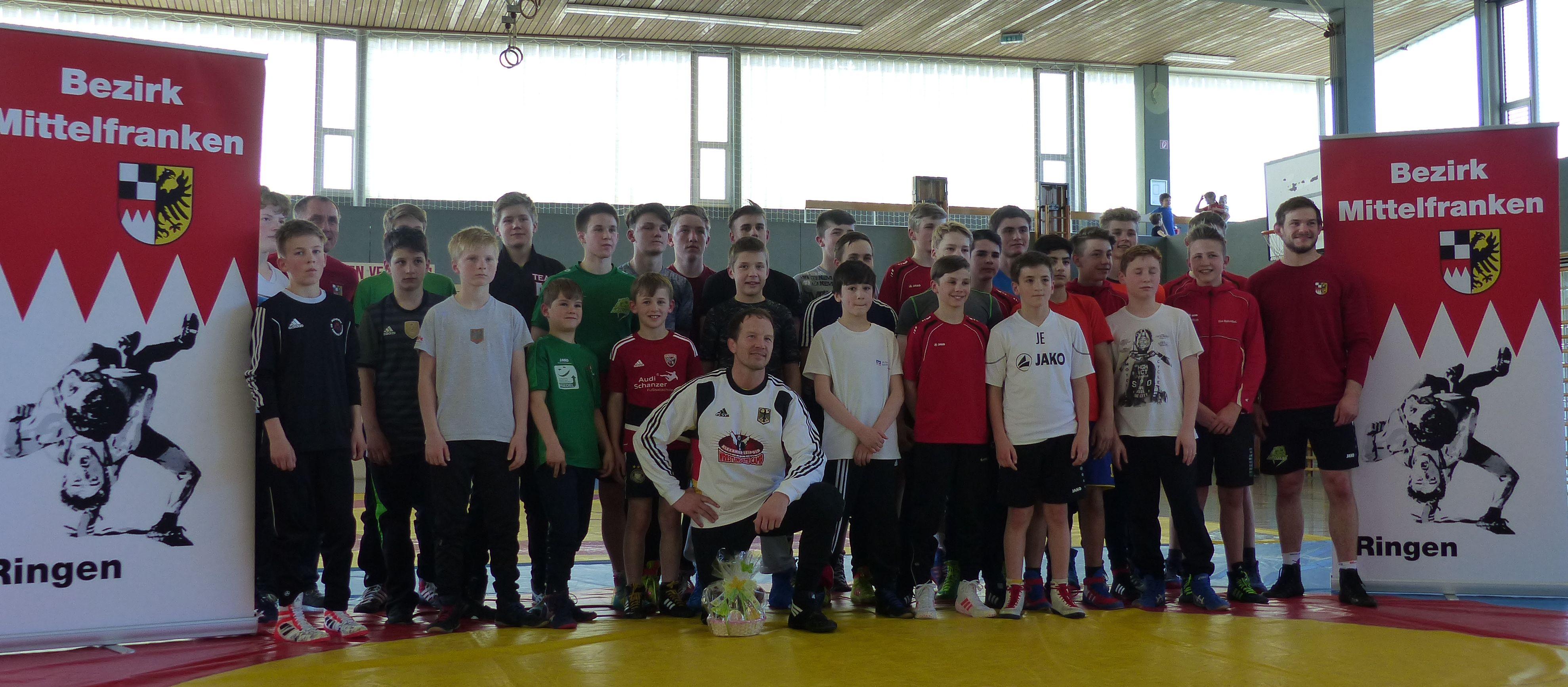 Trainingstag mit Alex Leipold in Weißenburg - Gruppenbild 02 - Foto Bezirk Mittefranken ef25d